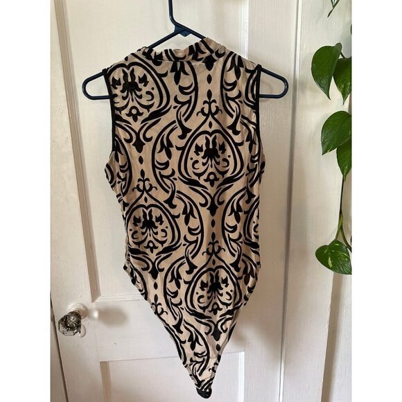 Women’s size x-large tan & black abstract bodysuit - Picture 7 of 9